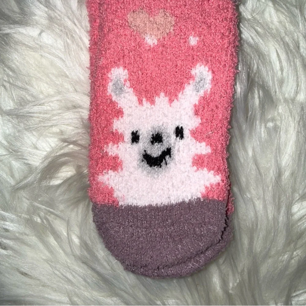 ✨✨5/$10✨✨ Pink Cozy Socks with Heart and Llama Design